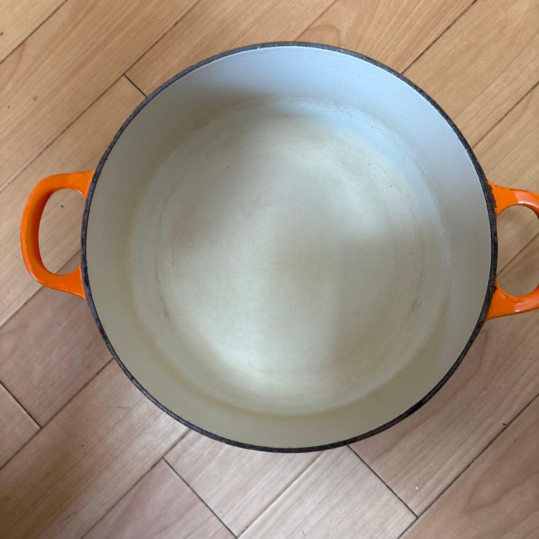 LE CREUSET ルクルーゼ ココットロンド 22cmオレンジ 両手鍋 鍋