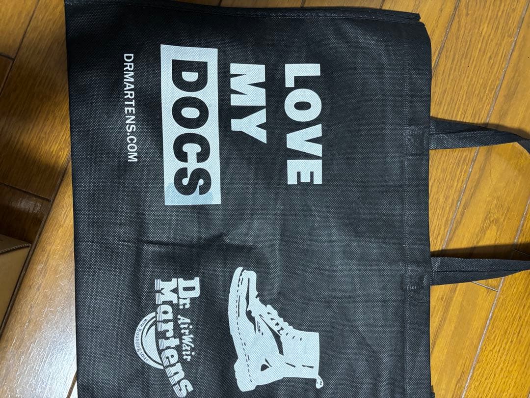 Dr. Martens ブラックブーツ イエローステッチ