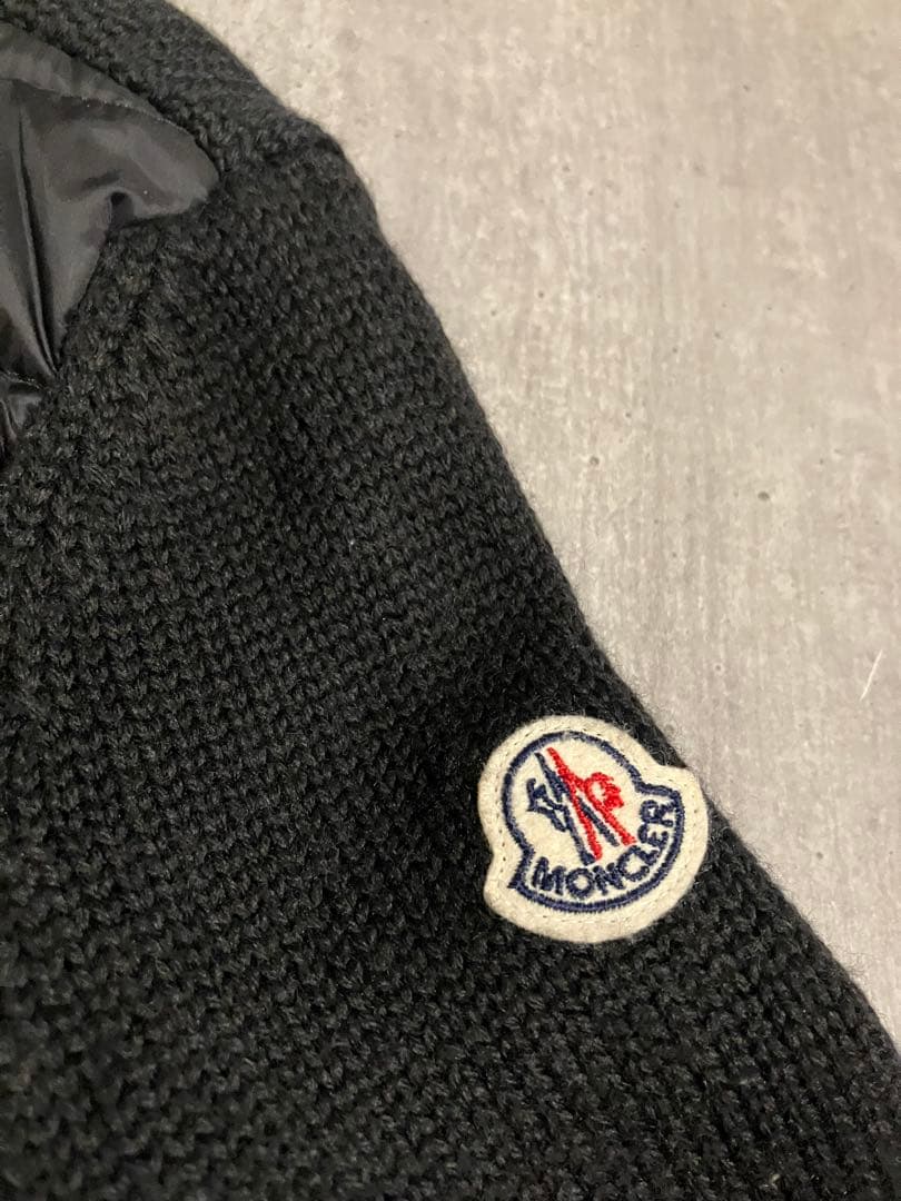 Moncler モンクレール　ナイロンフリルのついたニットとダウンのカーディガン