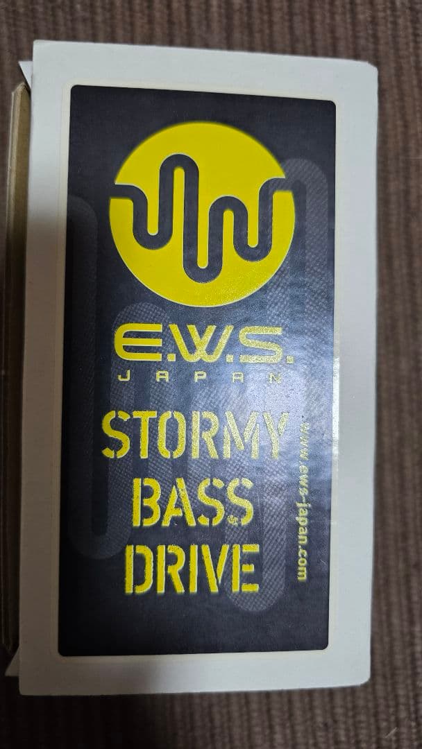 E.W.S. エフェクター STORMY BASS DRIVE