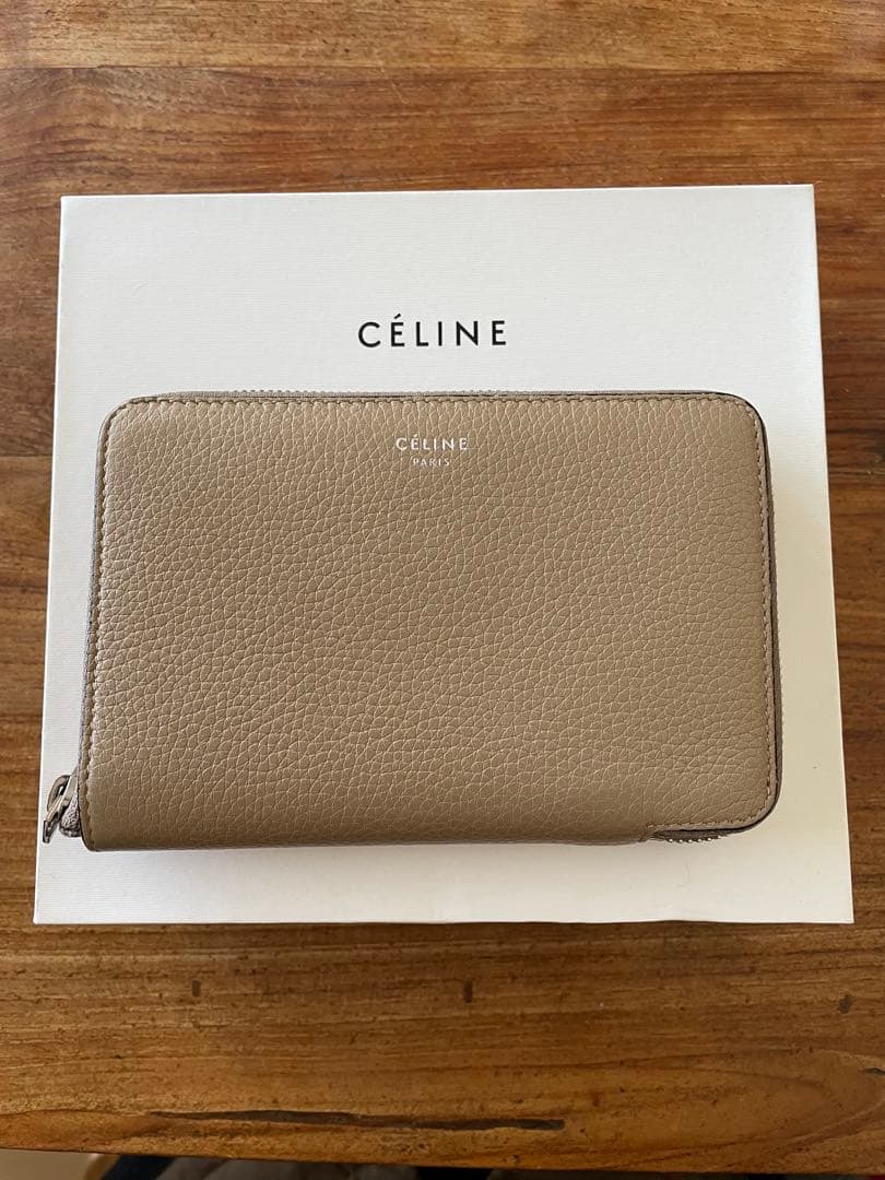 CÉLINE ベージュ 二つ折り財布 保存袋付き