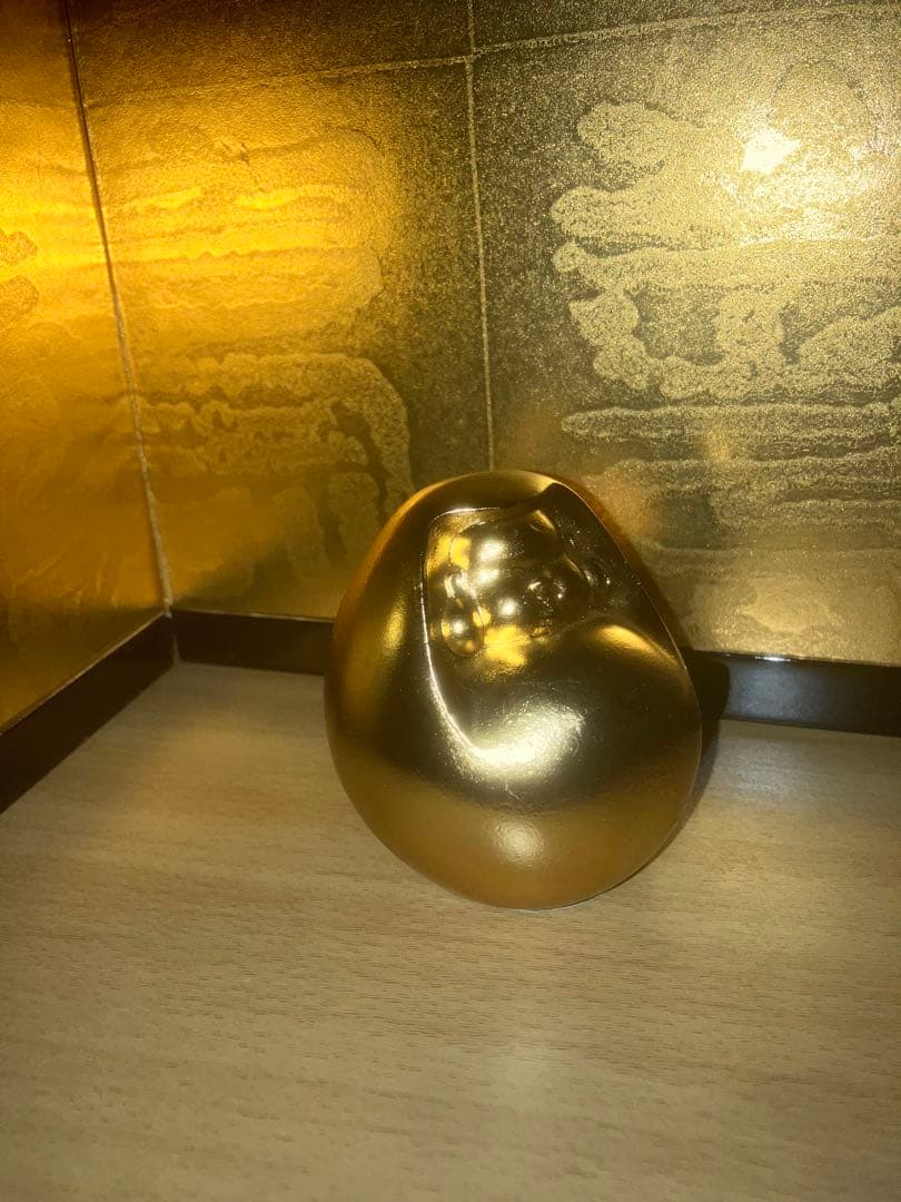 【開運】富財招く念の達磨 ダルマ 金 縁起物 置物 曰く付き　呪物