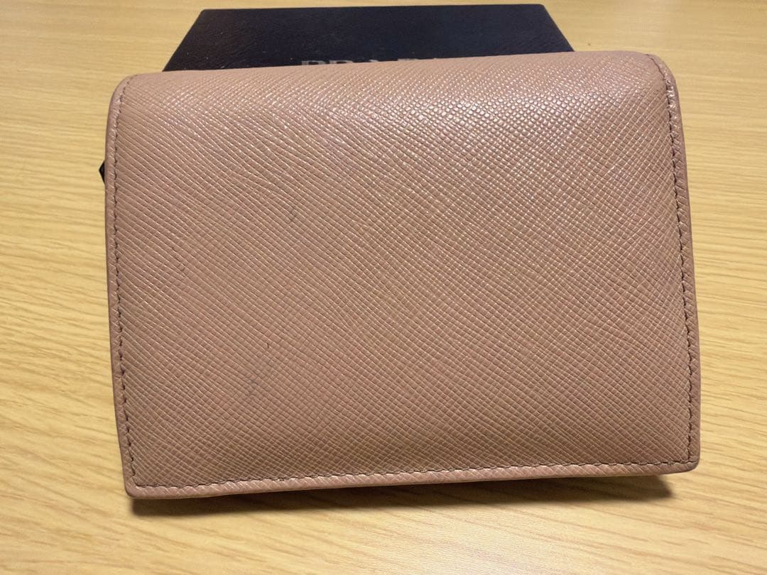 PRADA Saffiano l 二つ折り財布