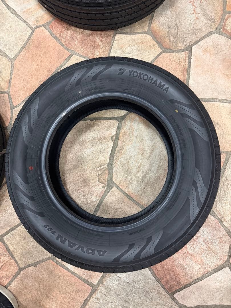 引取可・ヨコハマADVAN V03 225/65R17 タイヤ 4本セット