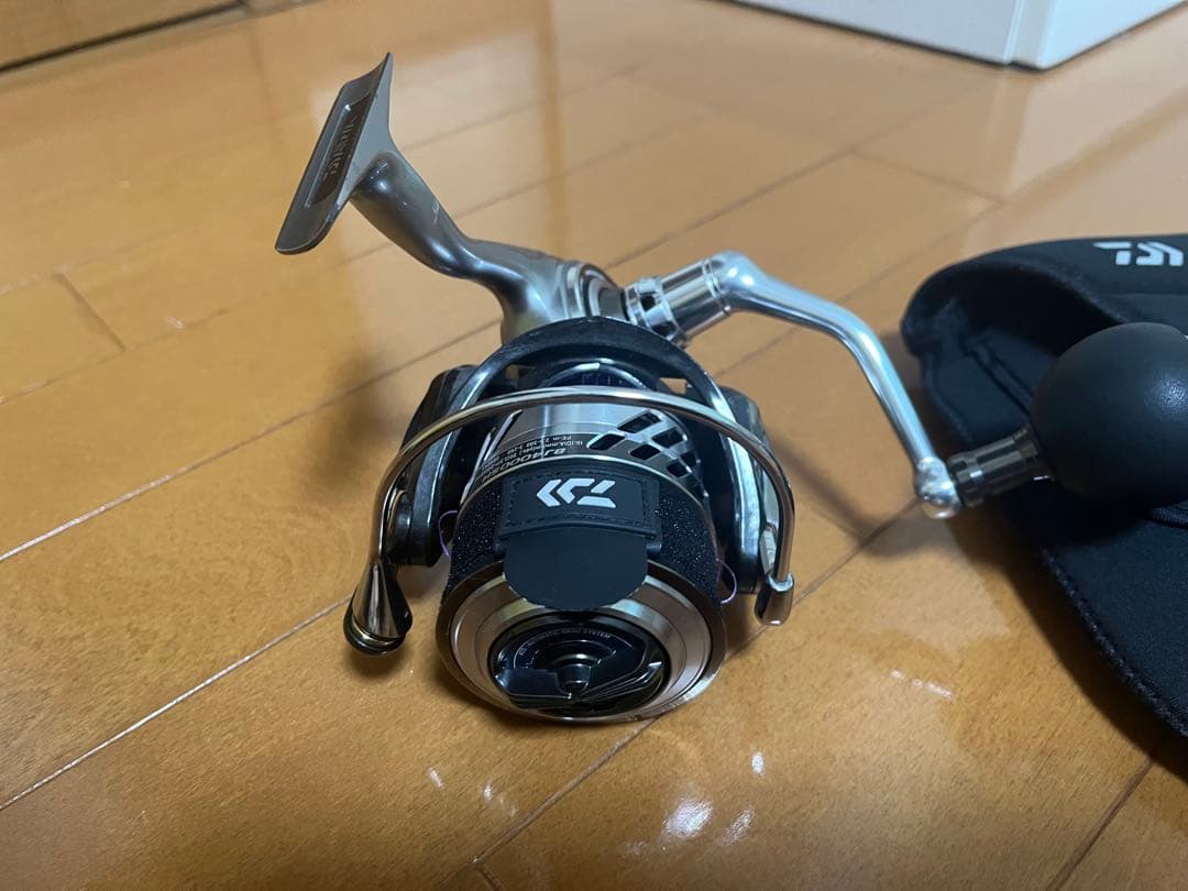 Daiwa ソルティガBJ4000SH