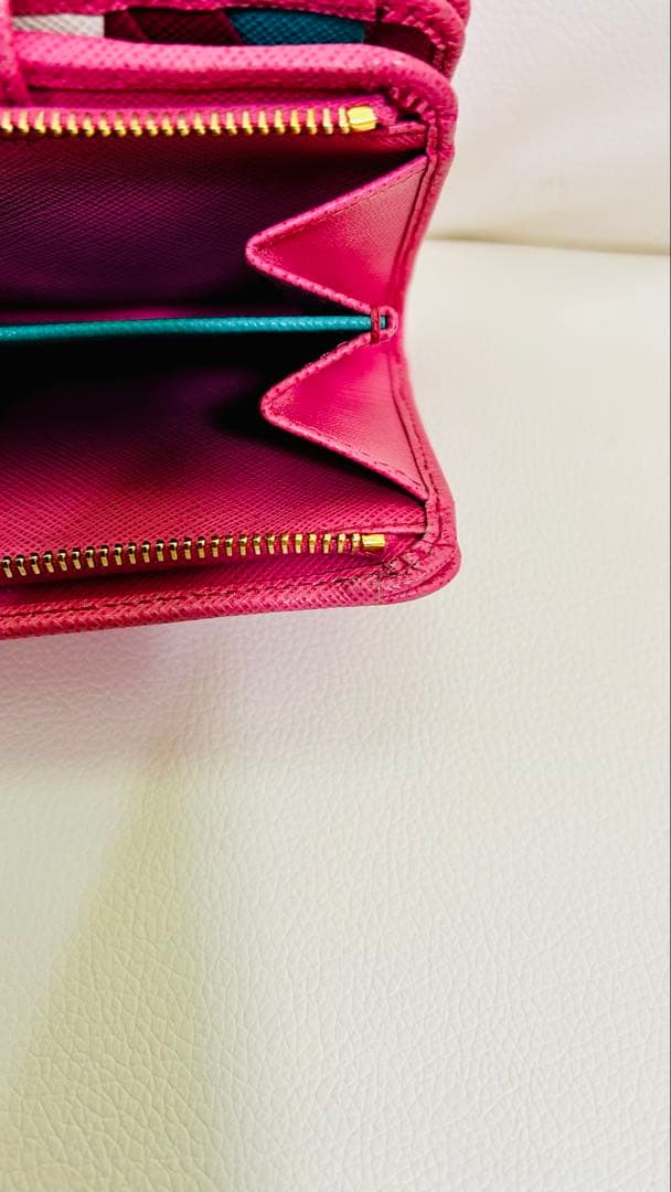 PRADA プラダ 財布　二つ折り　サフィアーノ　ピンク