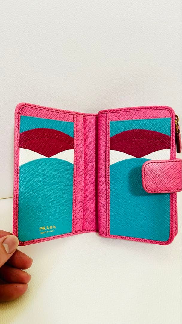 PRADA プラダ 財布　二つ折り　サフィアーノ　ピンク