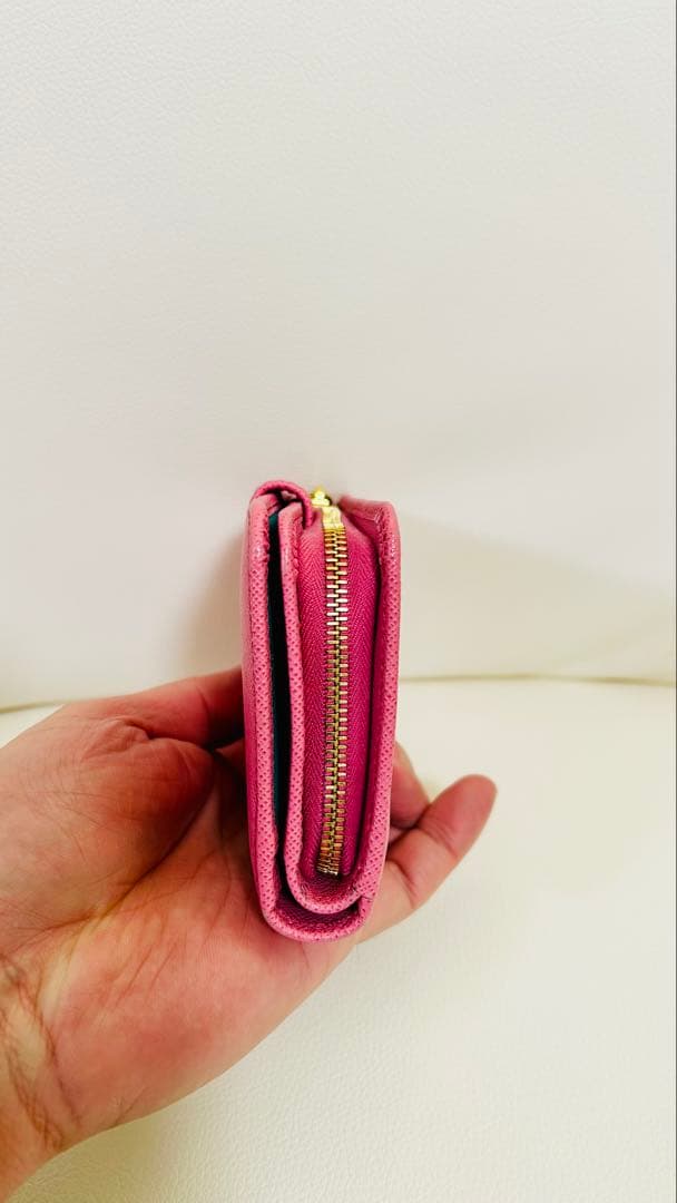 PRADA プラダ 財布　二つ折り　サフィアーノ　ピンク