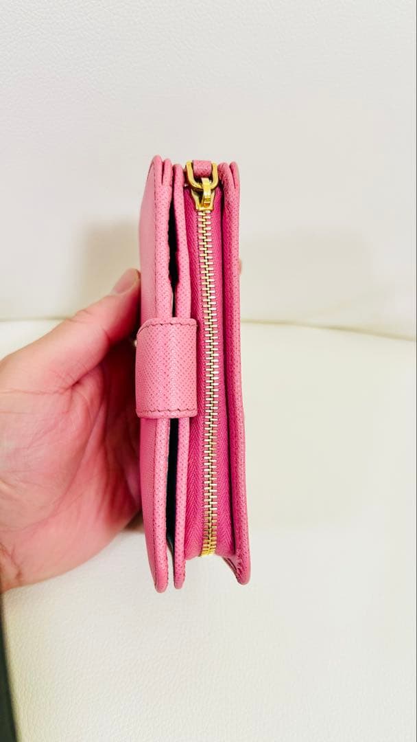 PRADA プラダ 財布　二つ折り　サフィアーノ　ピンク