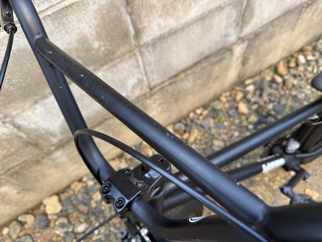 ブラック 20インチ BMXバイク