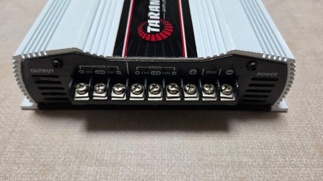 【Taramps】 DS 800X4 2Ω 800W 4ch 外向き 内向き