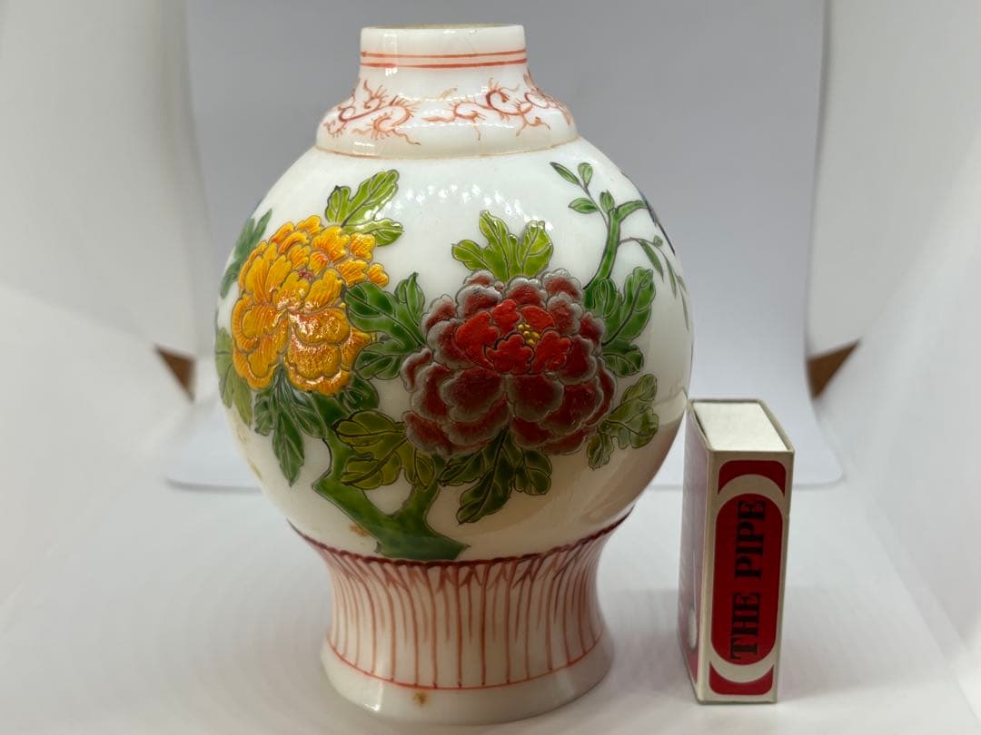 花柄陶器の壺