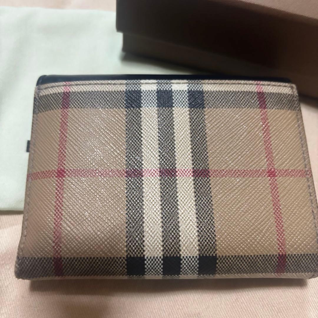 Burberry 折り財布　黒　チェック