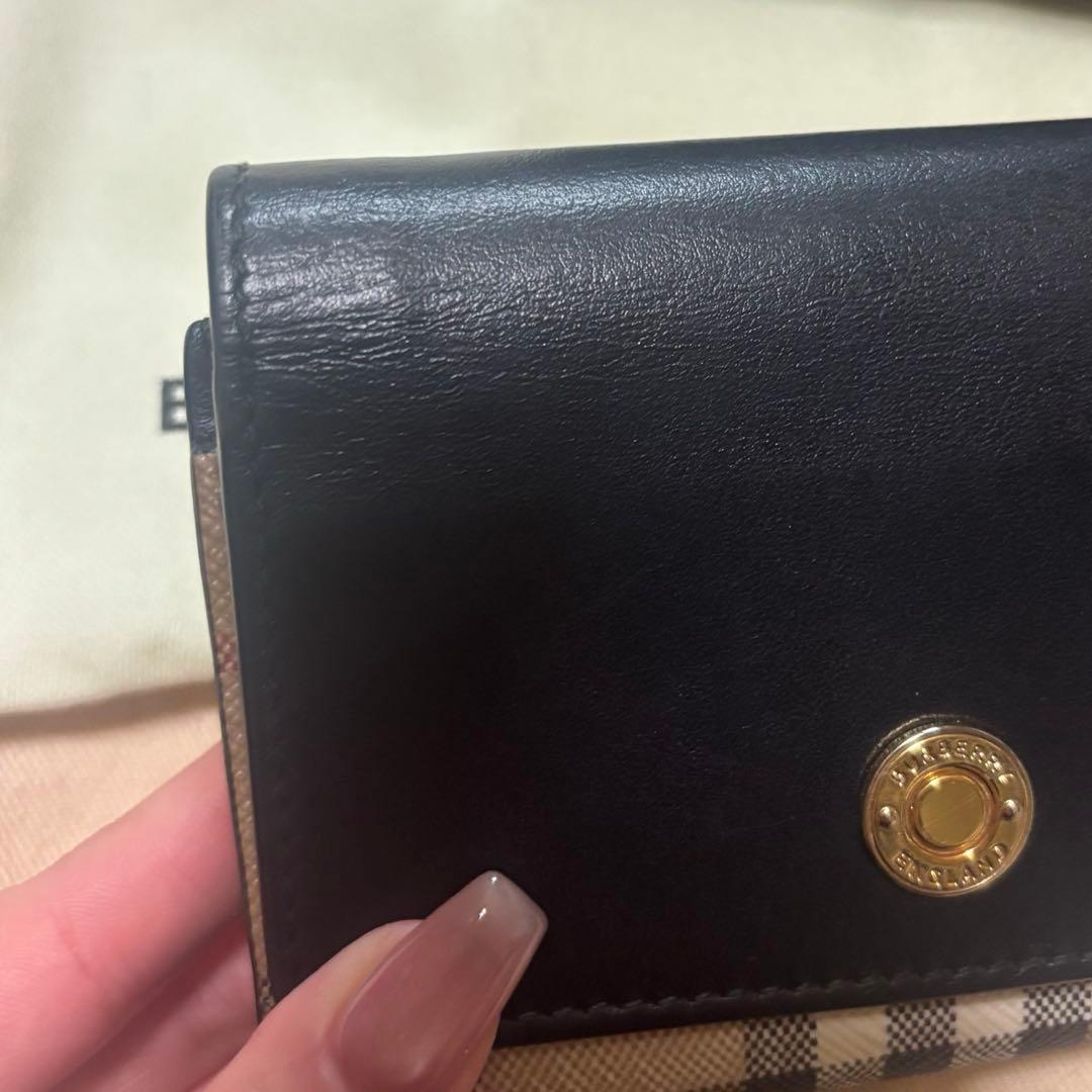 Burberry 折り財布　黒　チェック