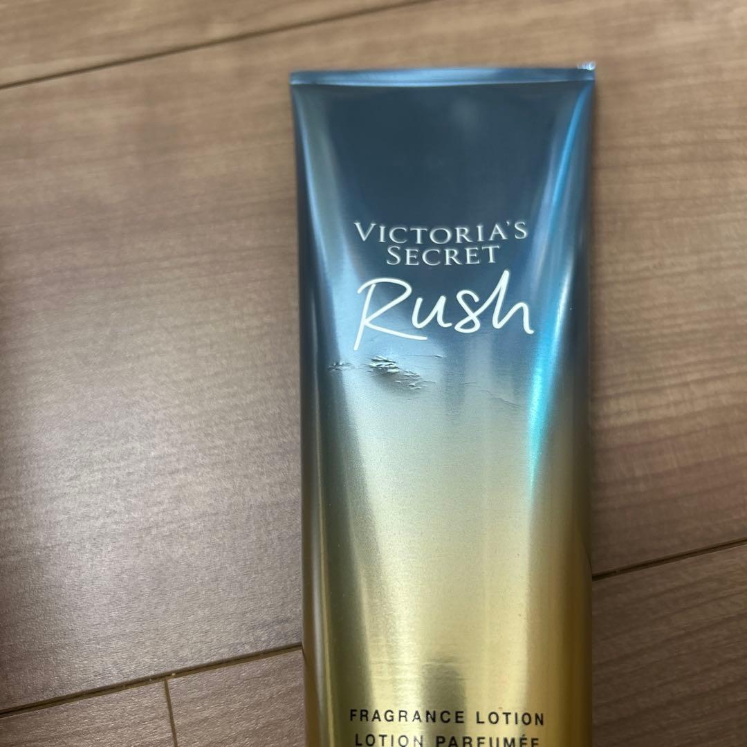 Victoria's Secretボディクリーム 236mL &ミストセット