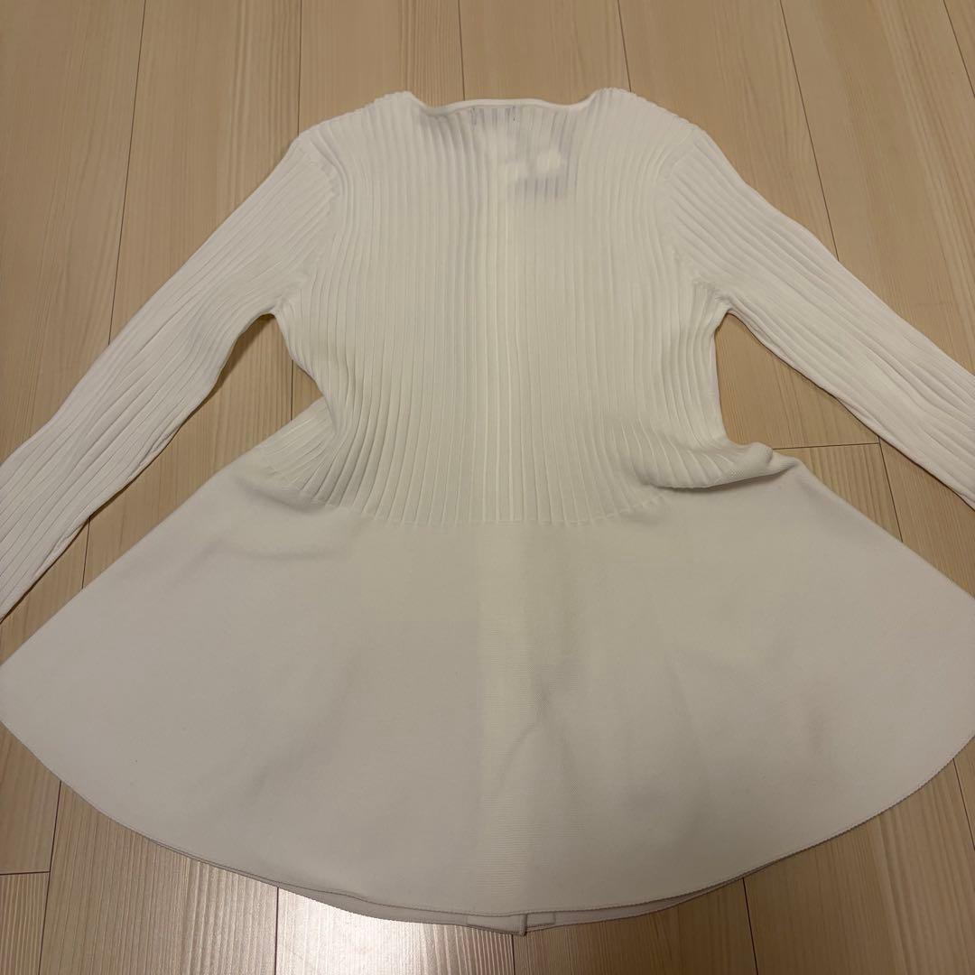 【新品未使用】PLST プラステ ホールガーメント ぺプラムカーディガン M