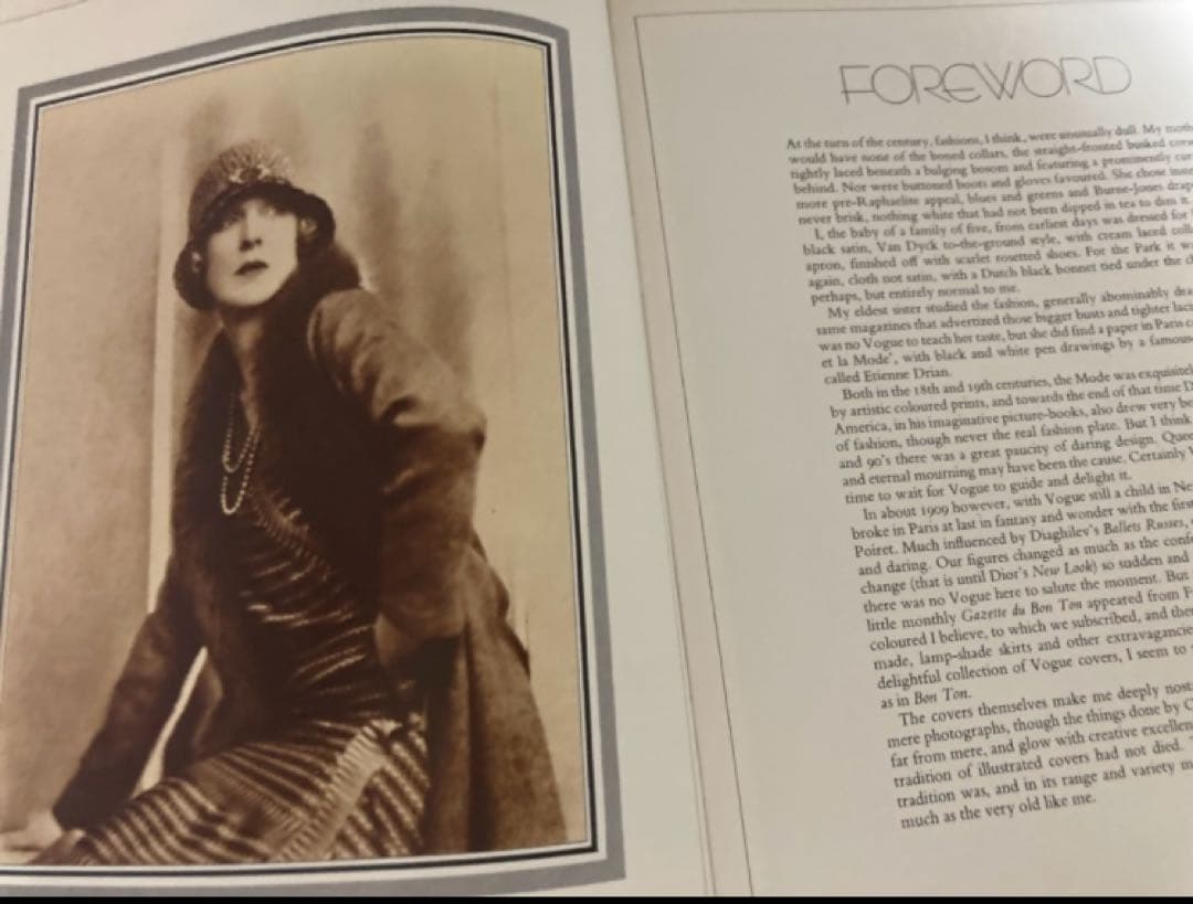 『VOGUE（ヴォーグ）』の1909〜1940迄の表紙 絶版・希少 洋書