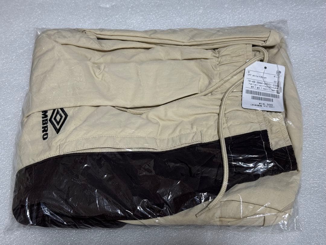 UMBRO go!go!vanillas ナイロントラックパンツ ホワイト M