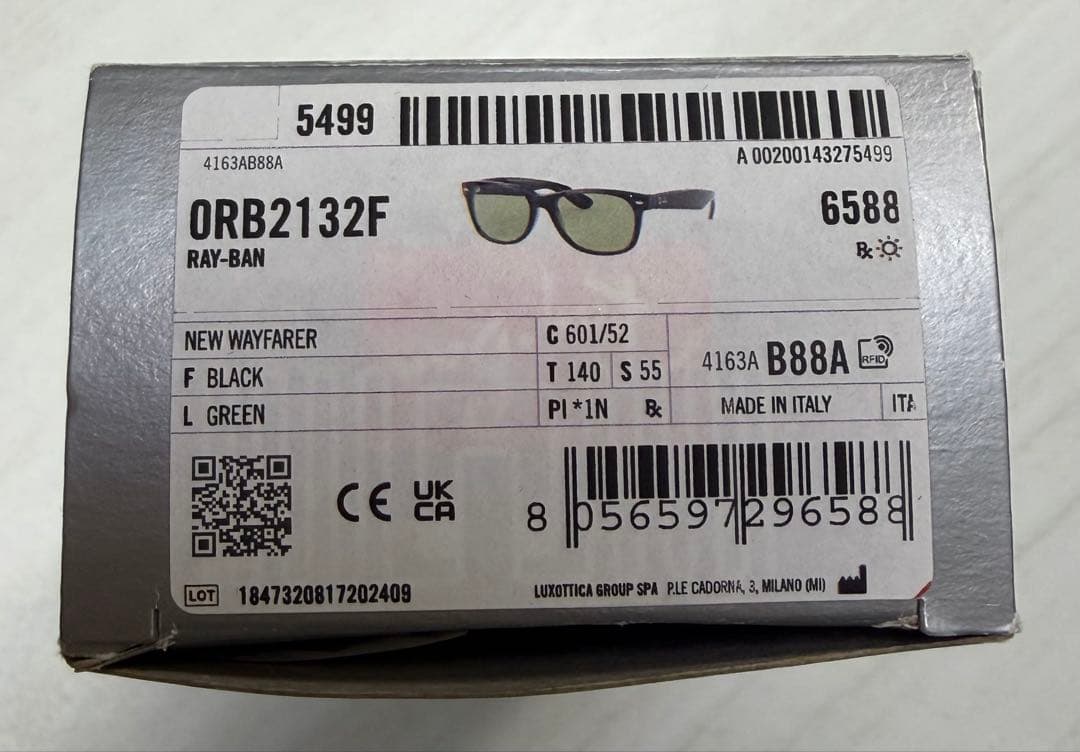 【美品 状態良好】RAY-BAN NEW WAYFARER 2 used