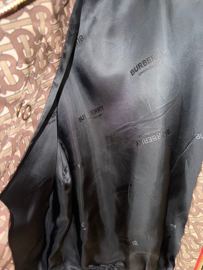 BURBERRY ロゴパターン ブラウン ジャンパー