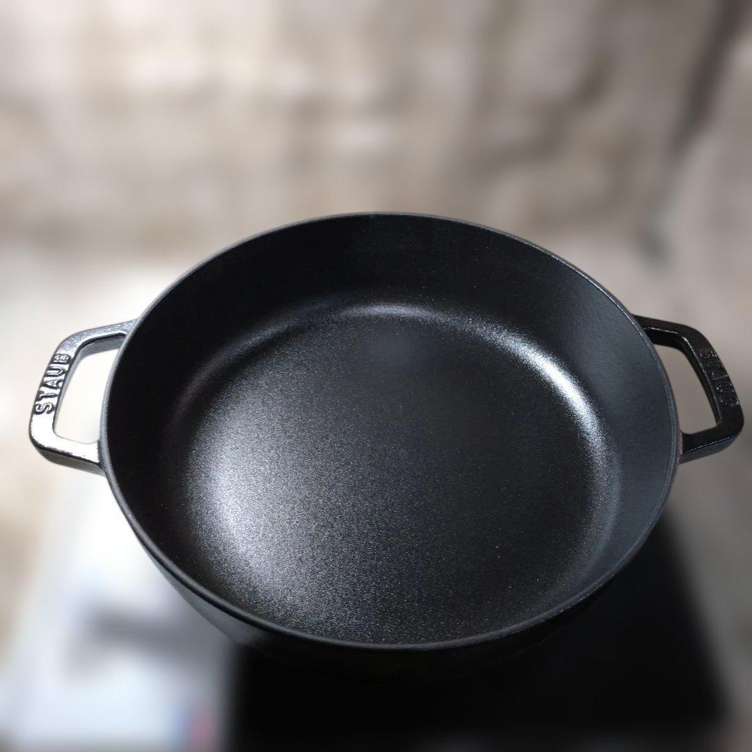 staub ストウブ 「 ブレイザー ソテーパン ブラック 26cm 」