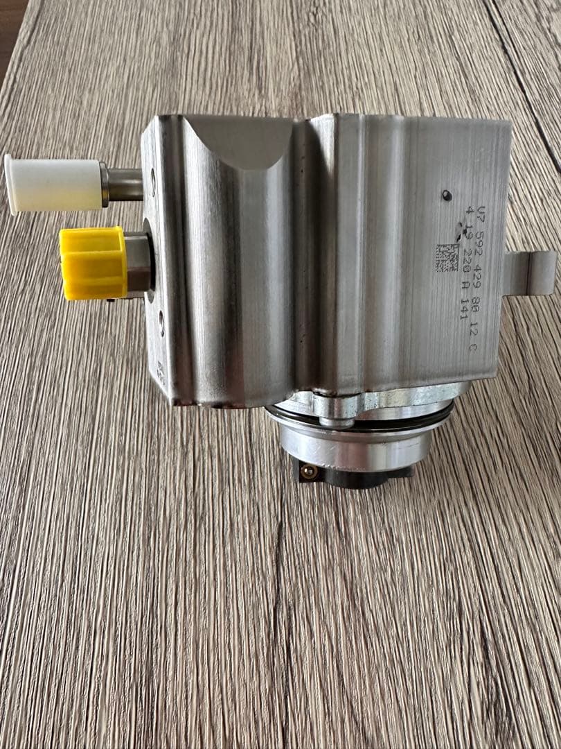  MINI 高圧燃料ポンプ ジャンク品 R56 N18 エンジン用