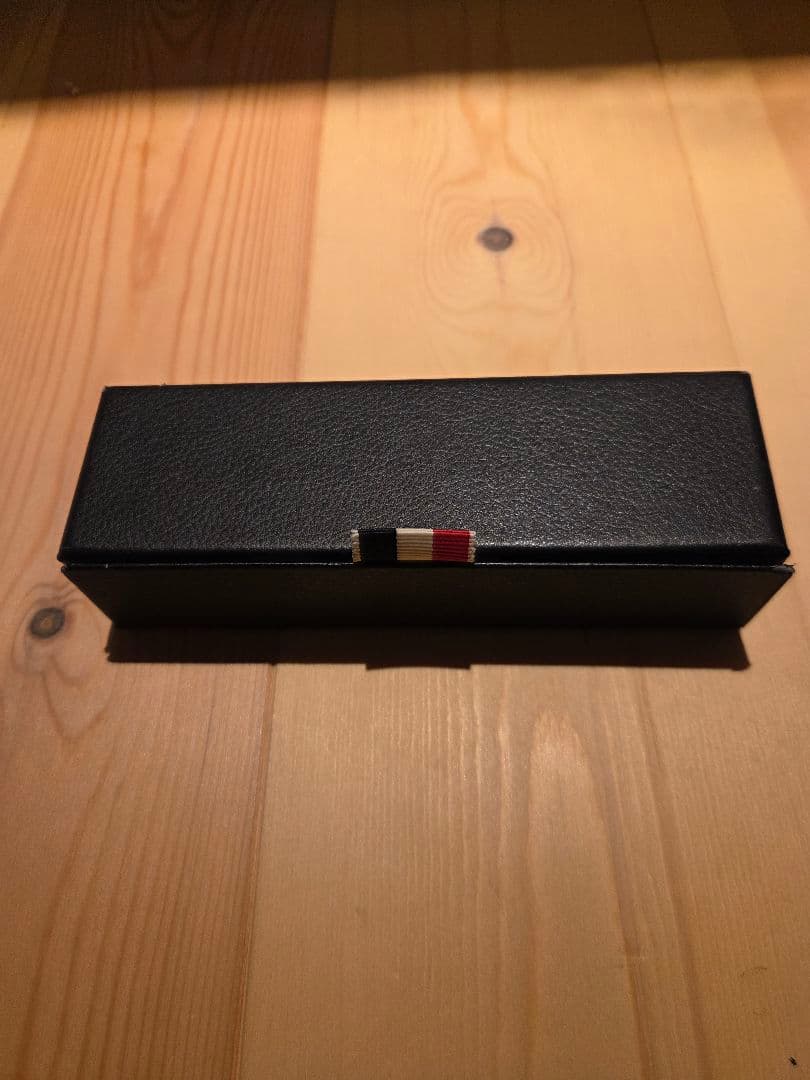 マ*コ様 THOM BROWNE トムブラウンTB101-B-T-GLD49 小