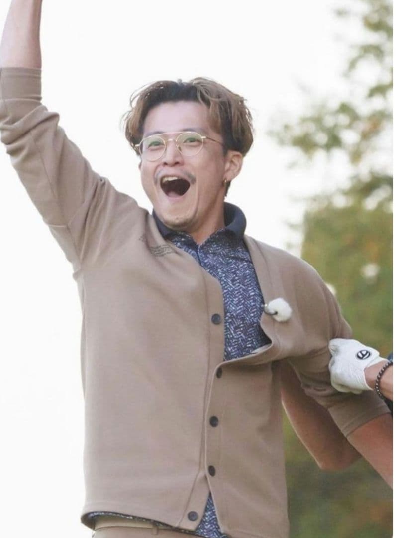 マ*コ様 THOM BROWNE トムブラウンTB101-B-T-GLD49 小