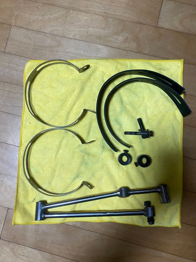 値下げしました 早い物勝ちですよ￼ Wirus Winのカーボンマフラー