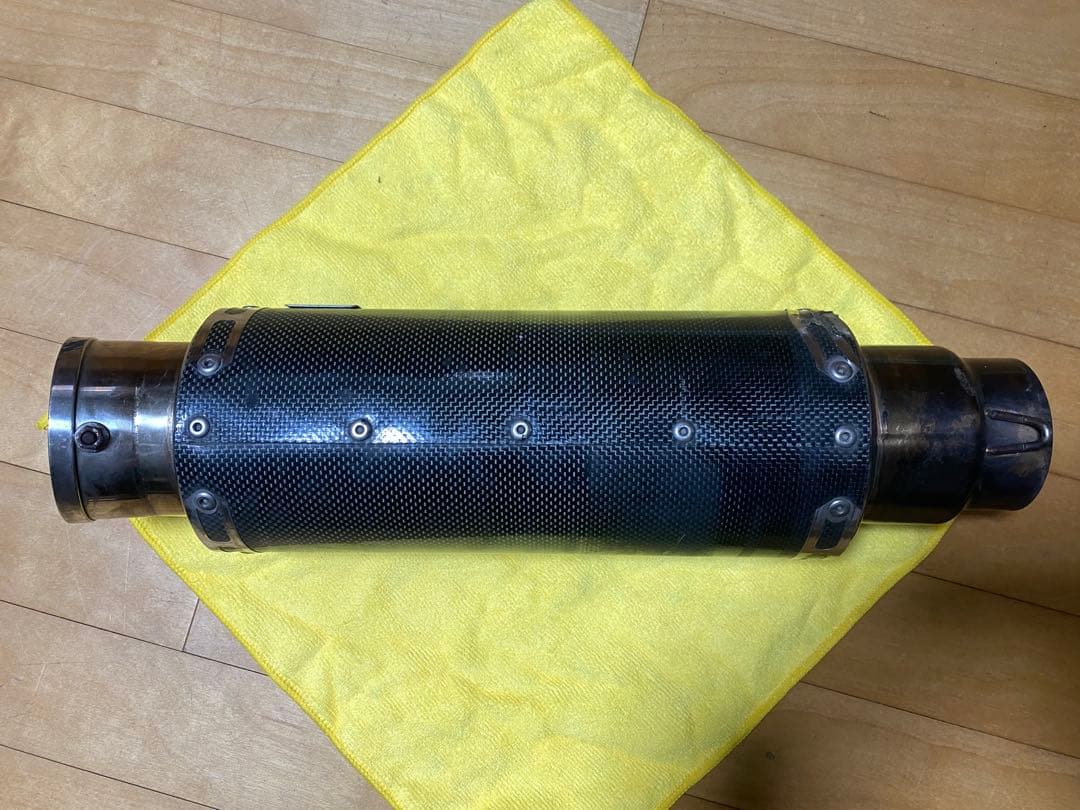 値下げしました 早い物勝ちですよ￼ Wirus Winのカーボンマフラー