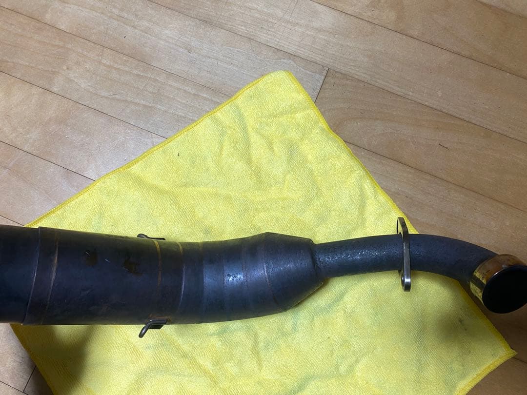 値下げしました 早い物勝ちですよ￼ Wirus Winのカーボンマフラー