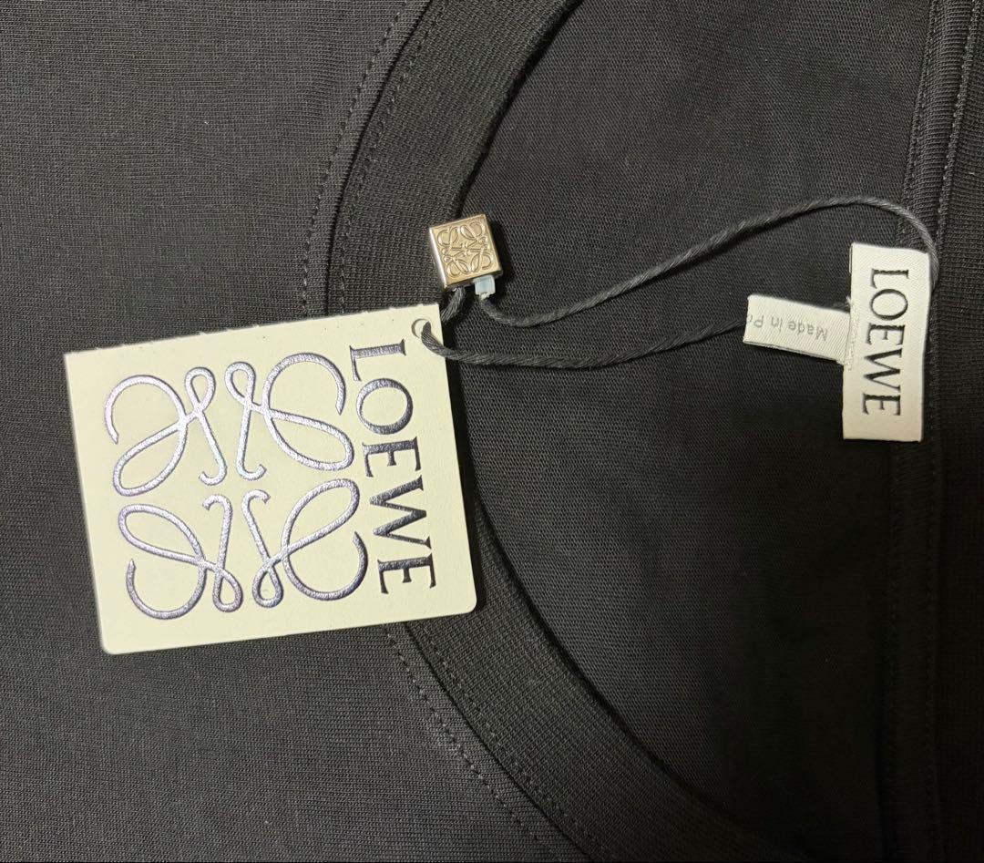 LOEWE 黒 Tシャツ 青いロゴ