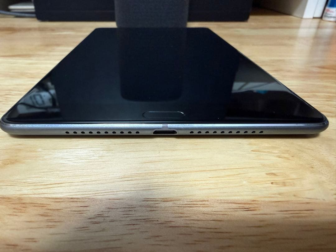 HUAWEI MediaPad M5 8.4インチ 上位モデル（lite比）