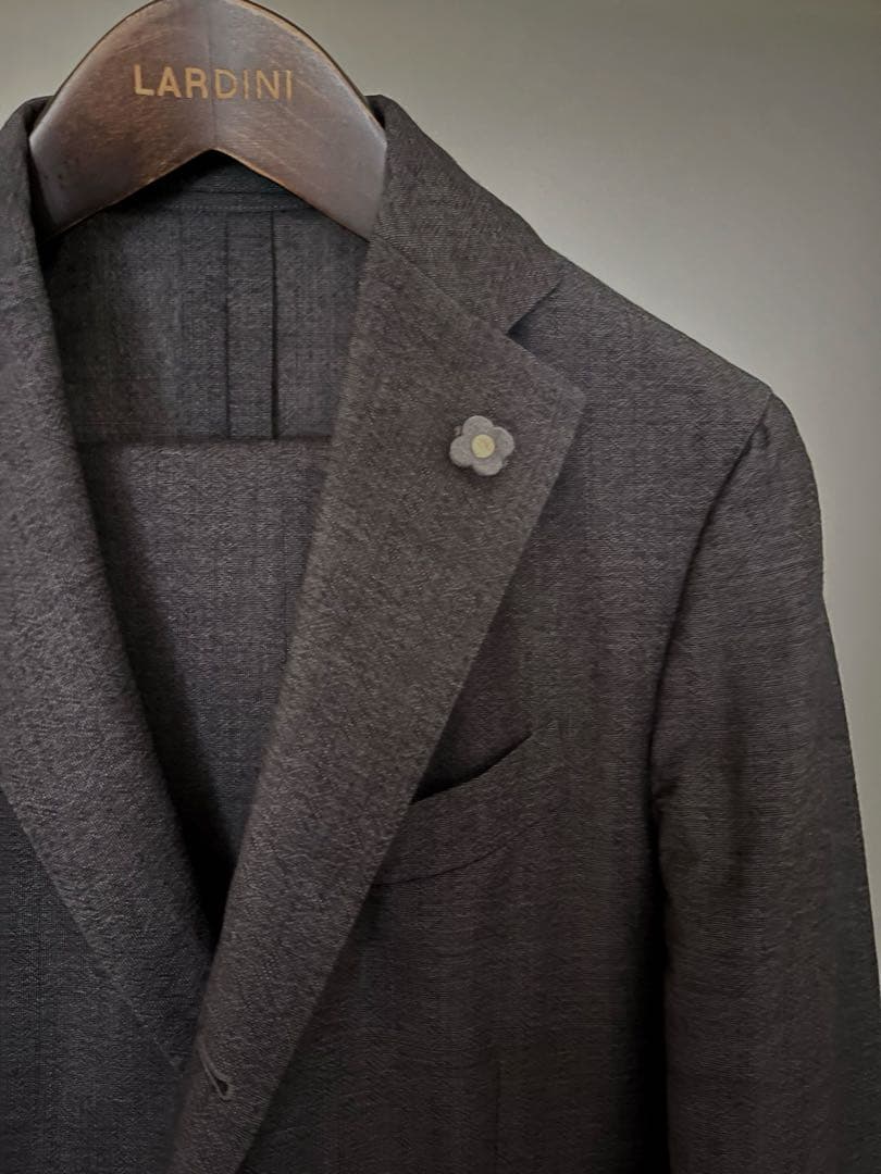 新品同様　LARDINI ラルディーニ　チャコールグレー　セットアップ　スーツ