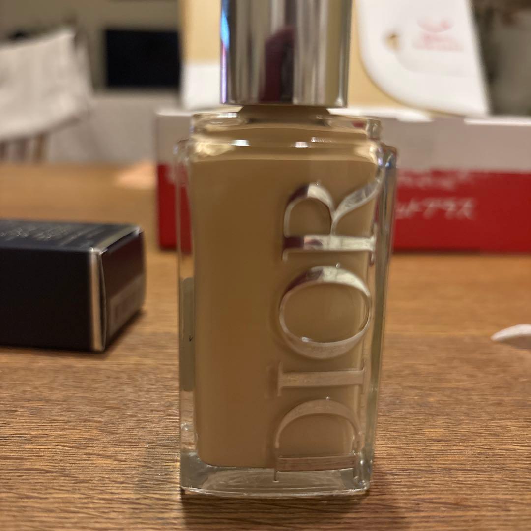 ファンデーション Dior Forever Skin Glow 30ml 1N 0N