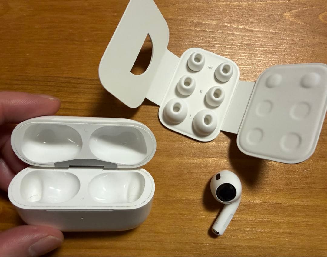 【除菌済】AirPods Pro 2 USB-C（左耳＋ケース＋未使用チップ）