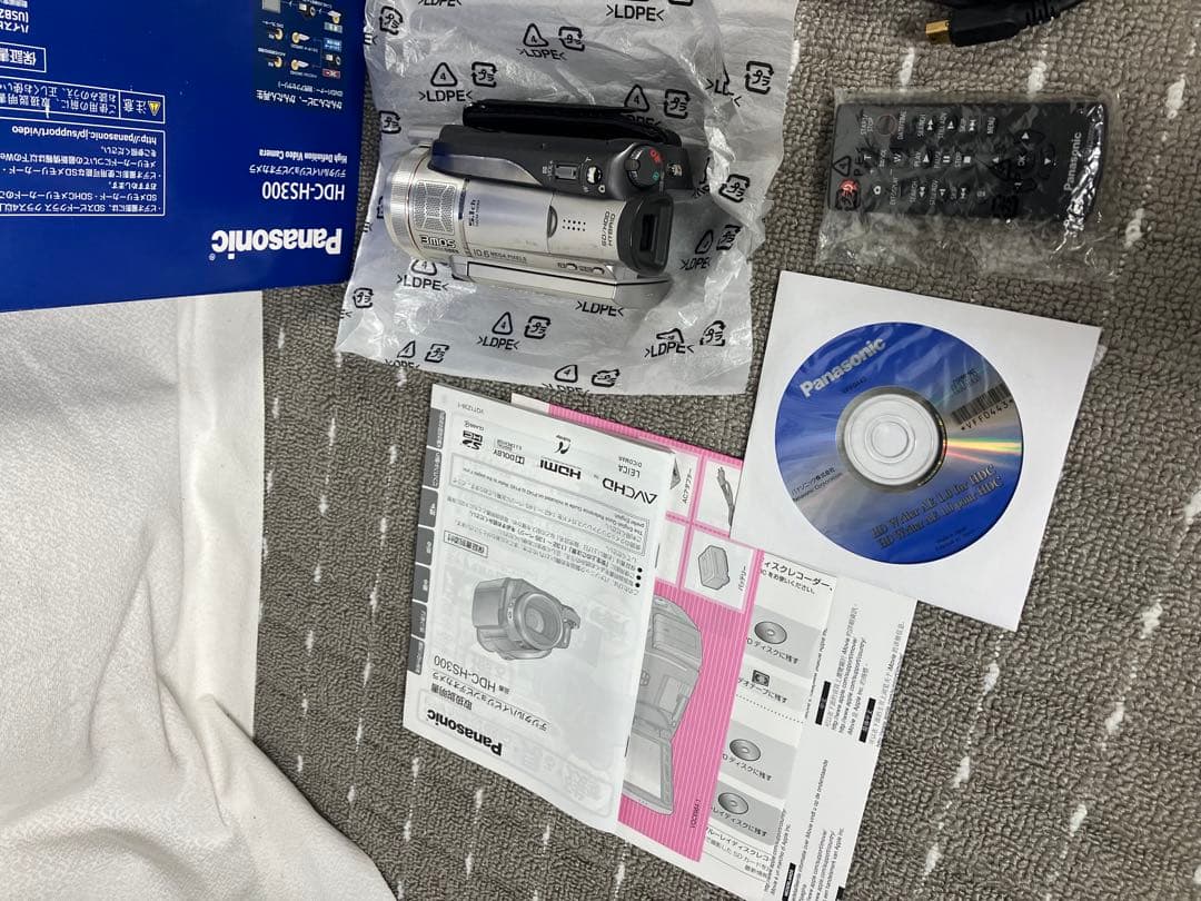 Panasonic ハイビジョンビデオカメラ　HDC-HS300 120GB