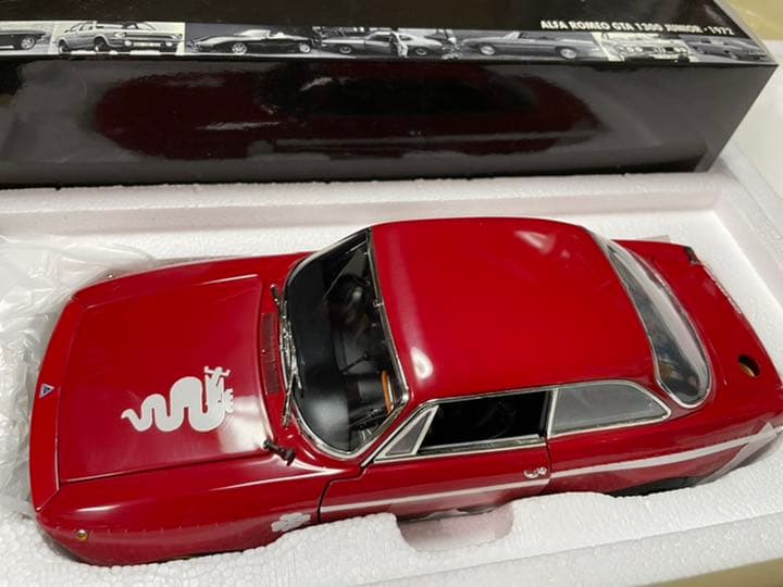 ミニチャンプス アルファロメオ GTA1300 1/18