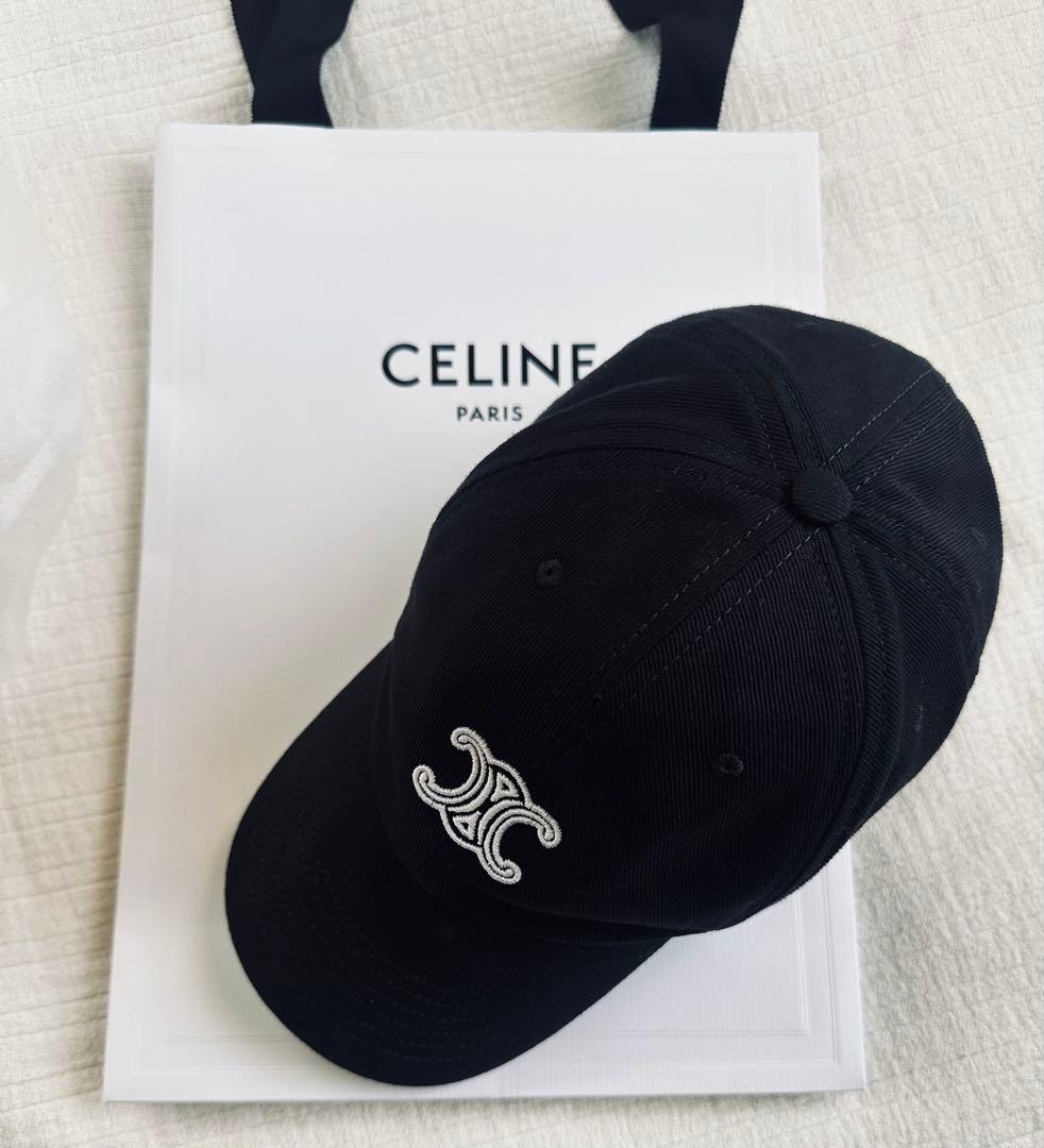 CELINE トリオンフ　ヴィヴィエンヌ ブラック ベースボールキャップ
