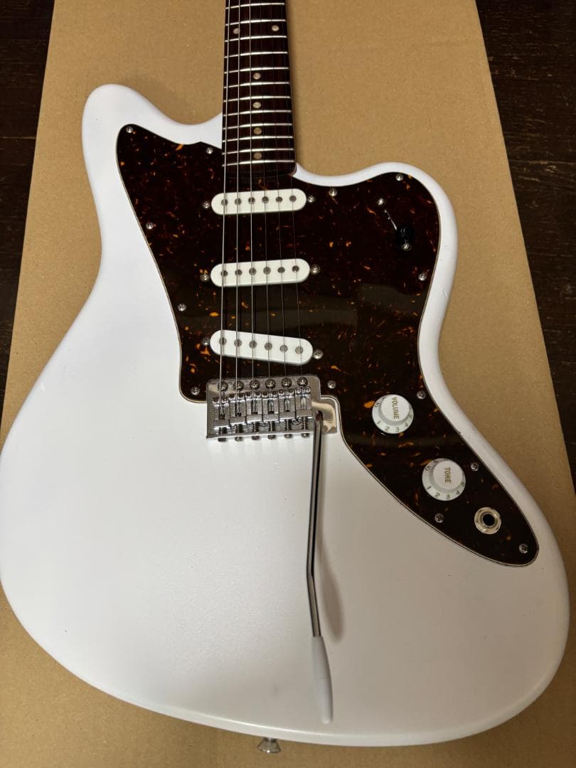 Fender Squire Jagmaster　改