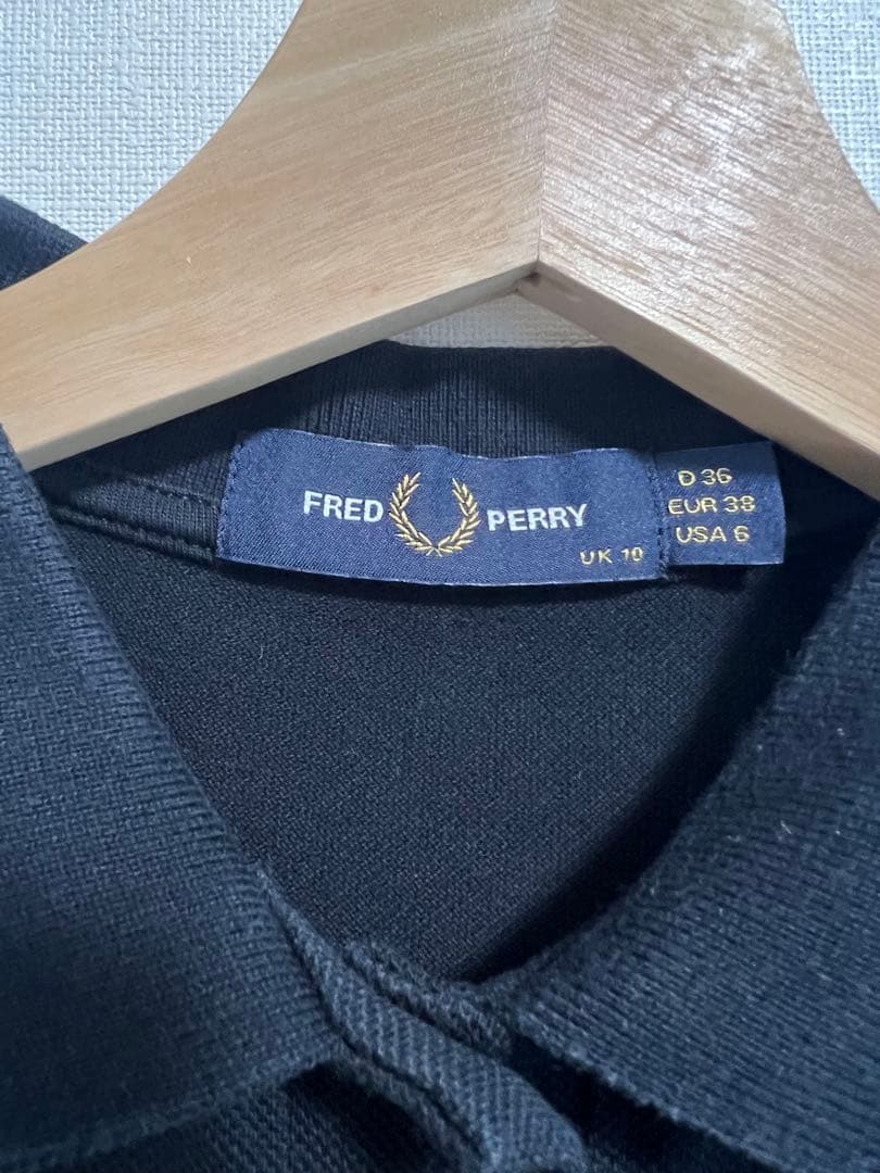 【最終価格！】The Fred Perry Shirt BLACK サイズ10
