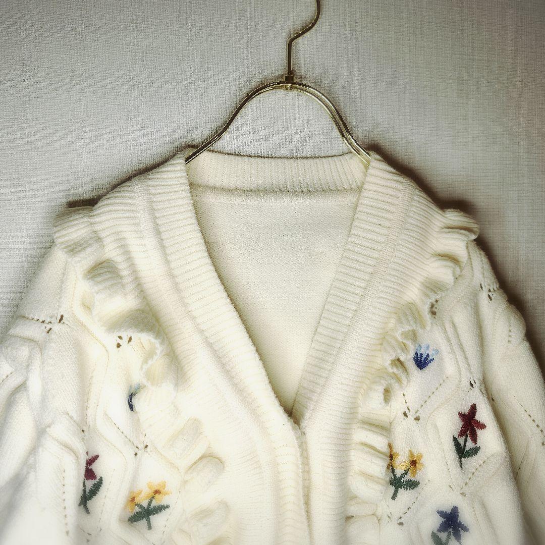 KUOSE クオセ 刺繍が映える上品フリルニットカーディガン