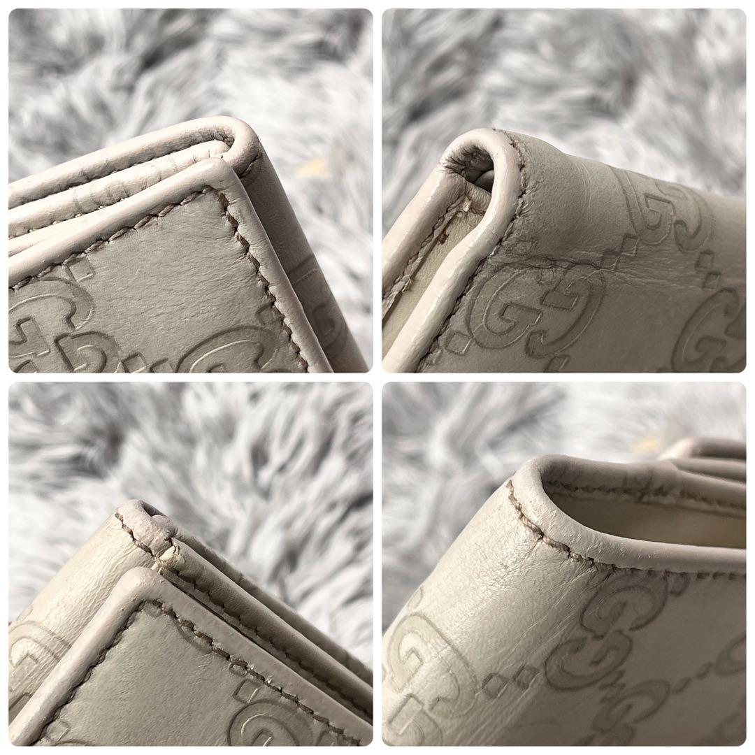 GUCCI シマ　ロゴプレート　折り財布　Wホック　ホワイトグレー