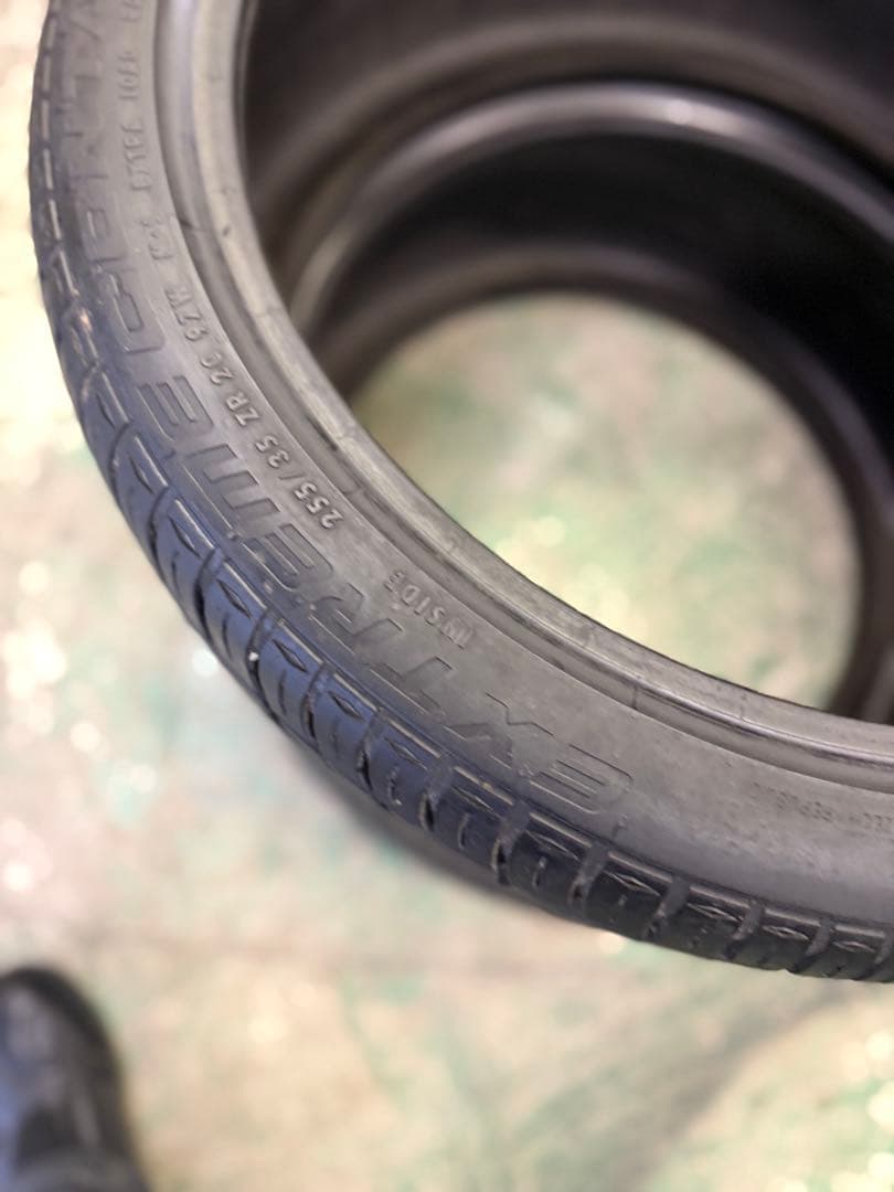 20インチcontinental 255/35ZR20 97W 山80%くらい