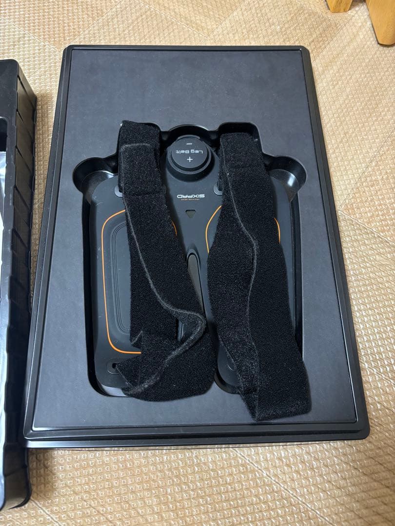 sixpad アブズベルト & レッグベルト２本（ジェル付き）