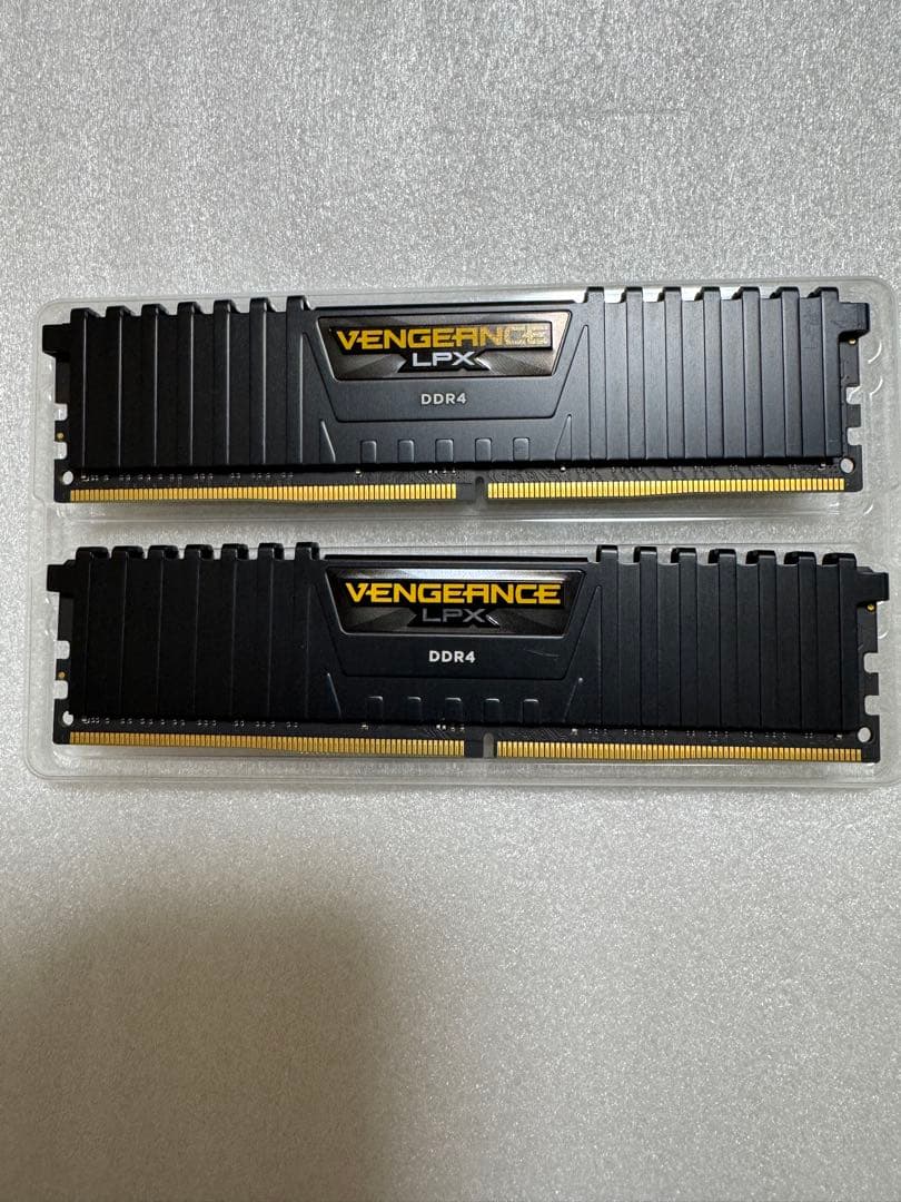 メモリ CORSAIR DDR4 計16GB VENGEANCE LPX PC4