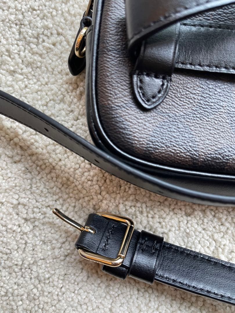 coachウエストポーチ