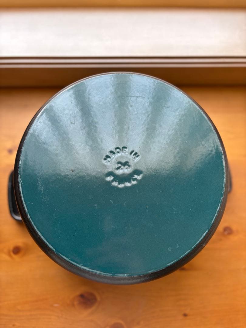 STAUB ラウンドココット 26cm　黒