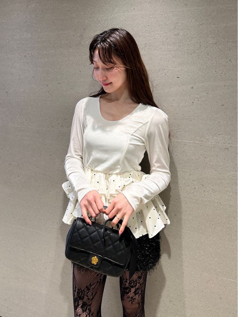 LILY BROWN ベロアペプラムフリルトップス