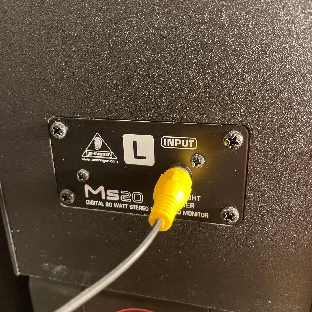 ベリンガー　MS20 スタジオモニタースピーカー